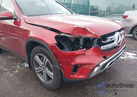 2020 Mercedes-Benz Glc 300 4Matic z USA, uszkodzony, nr VIN WDC0G8EB7LF746428